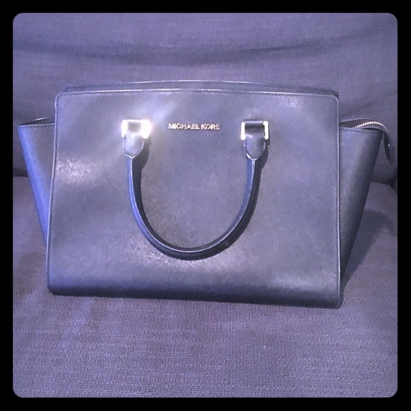 Michael Kors Handbags - Large handbag Michael Kors Handbags - Large handbag